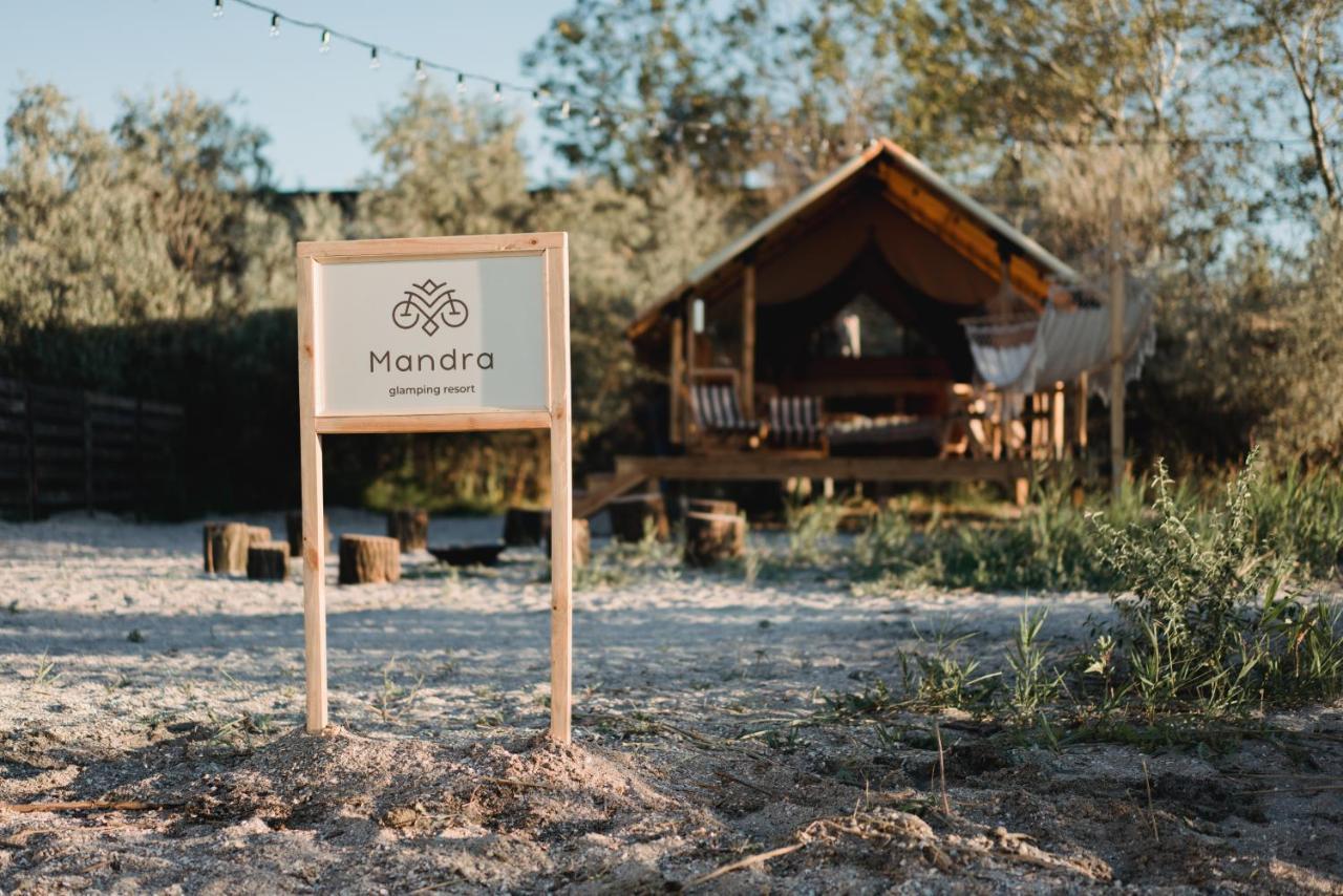 Glamping Mandra Hotel Bugaz Exterior foto