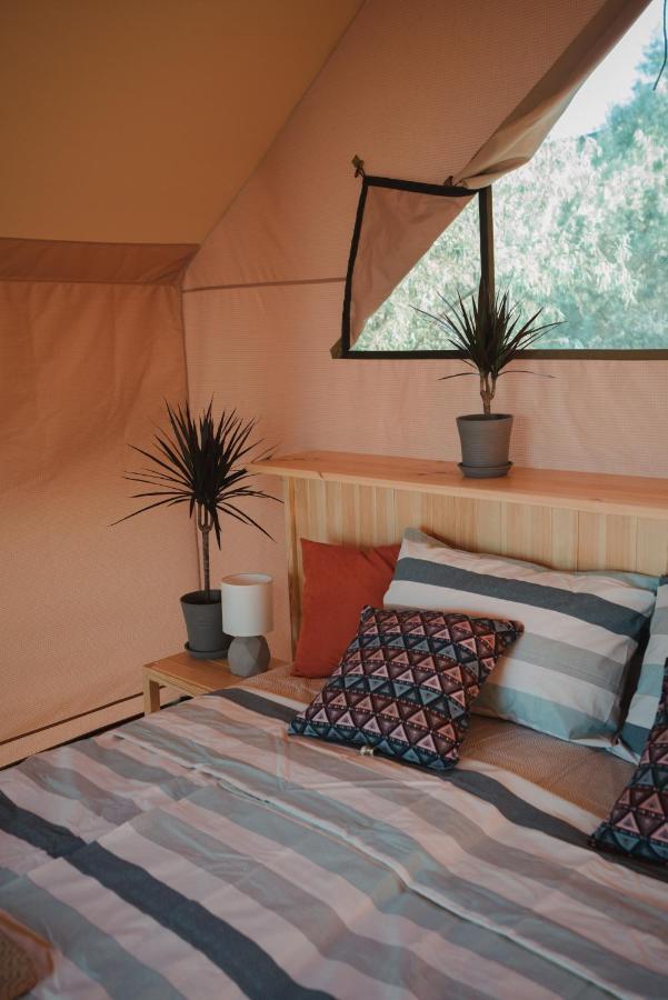 Glamping Mandra Hotel Bugaz Exterior foto