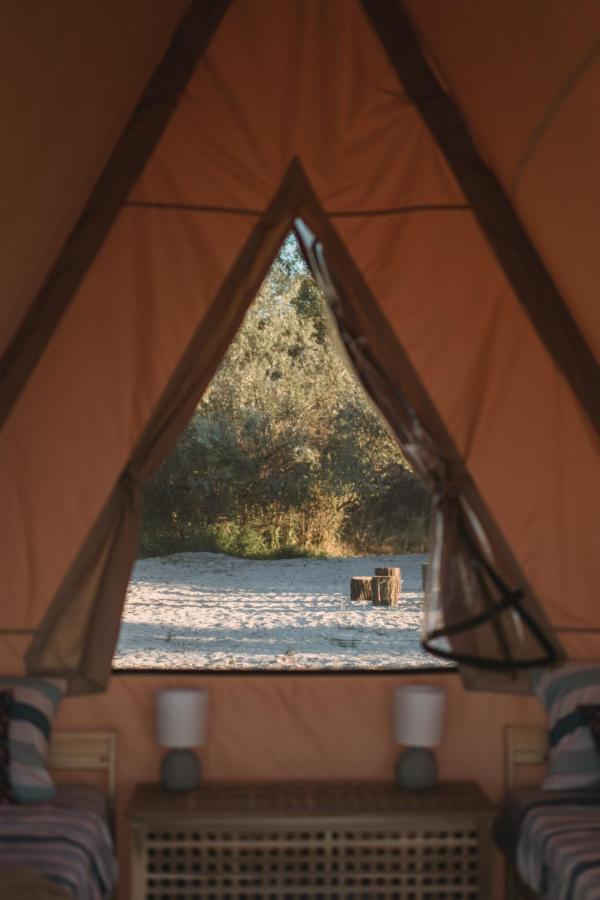 Glamping Mandra Hotel Bugaz Exterior foto
